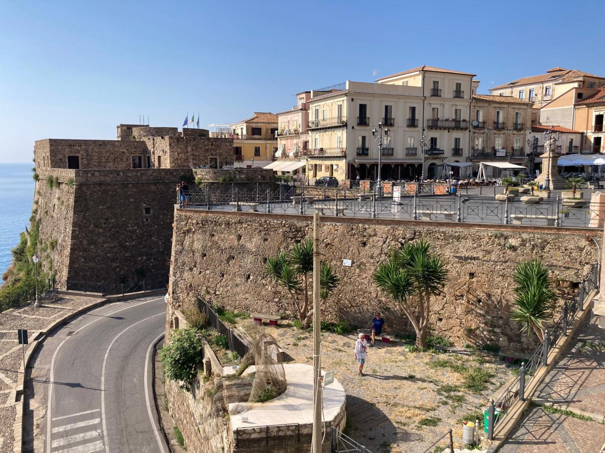 Ferienwohnung Residenza Ferdinando - 40M Dal Mare Pizzo  Exterior foto