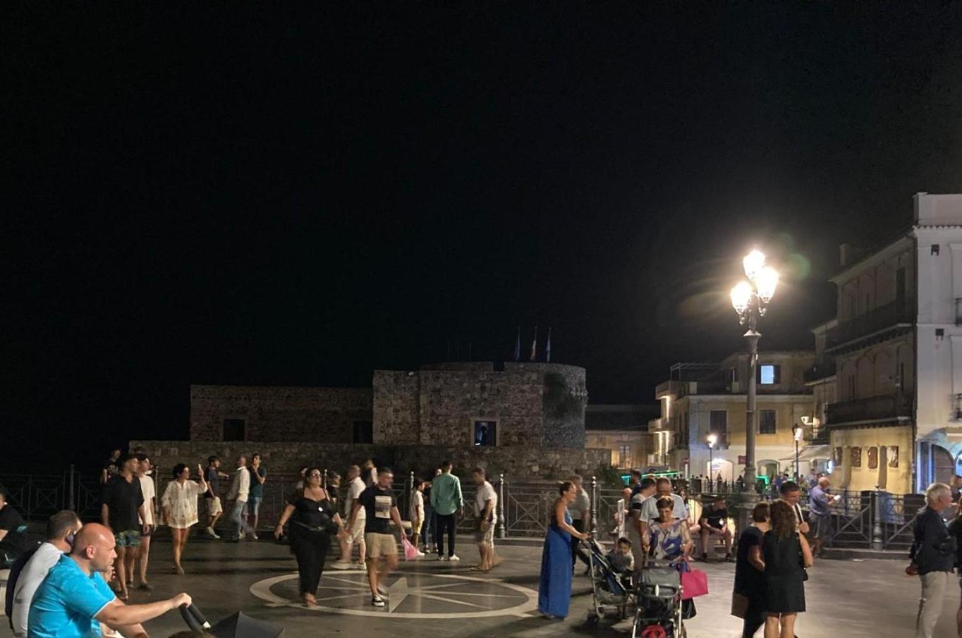 Ferienwohnung Residenza Ferdinando - 40M Dal Mare Pizzo  Exterior foto